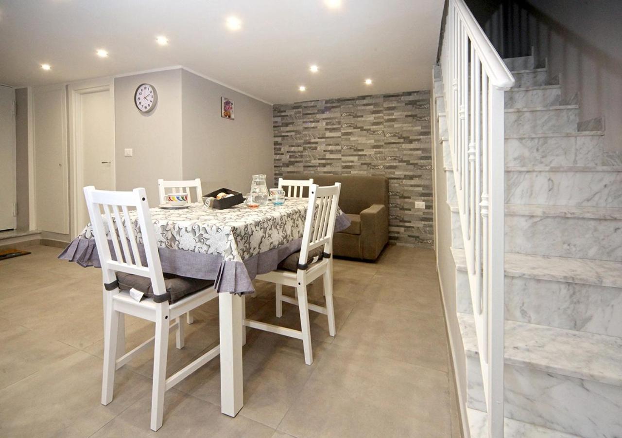 Apartamento La Casa Di Helena Nápoles Exterior foto