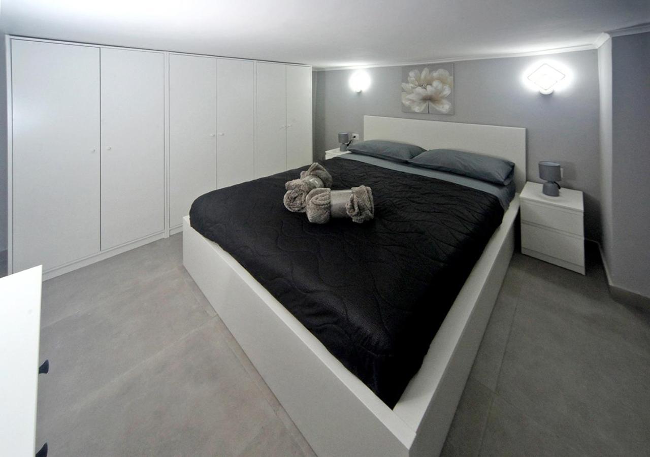 Apartamento La Casa Di Helena Nápoles Exterior foto